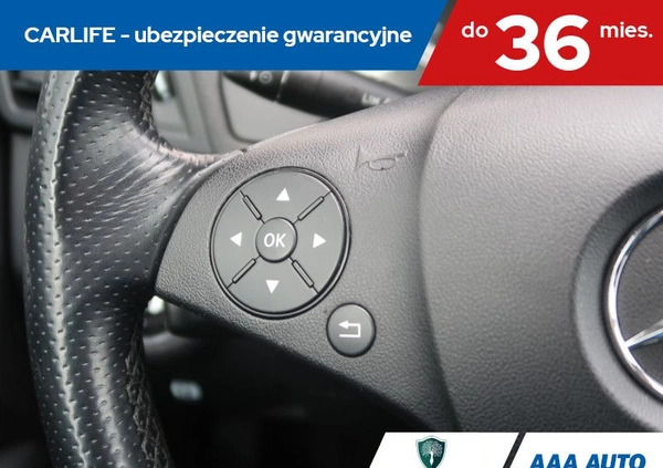 Mercedes-Benz Klasa E cena 56000 przebieg: 156348, rok produkcji 2010 z Cedynia małe 254